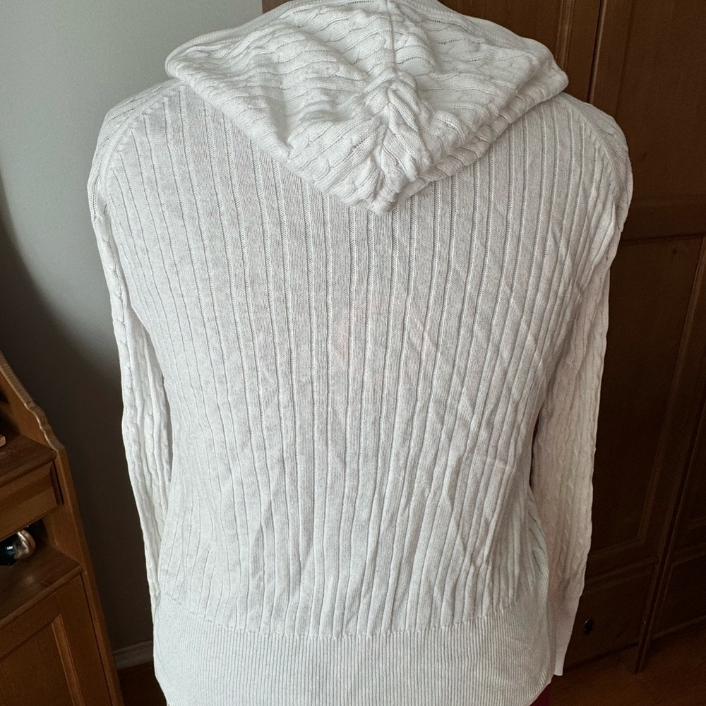 Knitted button vest - Picture 3 of 4